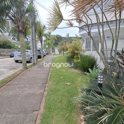 Apartamento com 103m², 2 quartos, 1 garagem, no bairro Jurerê em Florianópolis