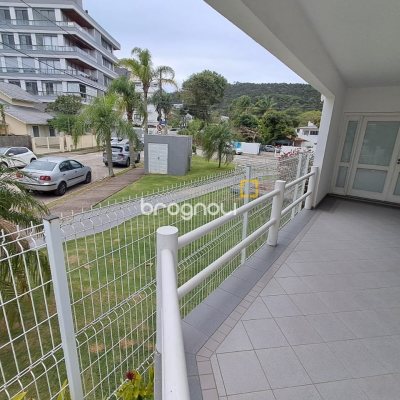 Apartamento com 103m², 2 quartos, 1 garagem, no bairro Jurerê em Florianópolis