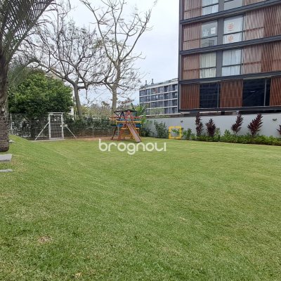 Apartamento com 103m², 2 quartos, 1 garagem, no bairro Jurerê em Florianópolis