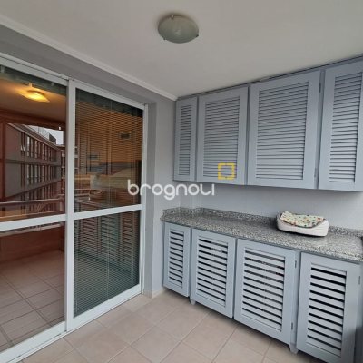 Apartamento com 103m², 2 quartos, 1 garagem, no bairro Jurerê em Florianópolis
