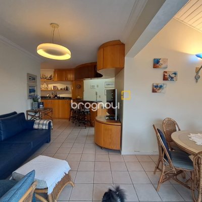 Apartamento com 103m², 2 quartos, 1 garagem, no bairro Jurerê em Florianópolis