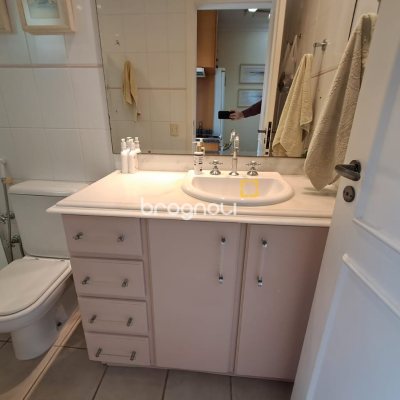 Apartamento com 103m², 2 quartos, 1 garagem, no bairro Jurerê em Florianópolis