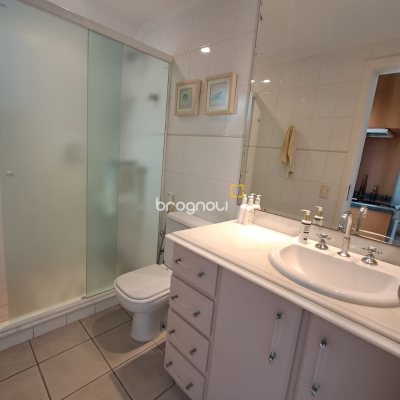 Apartamento com 103m², 2 quartos, 1 garagem, no bairro Jurerê em Florianópolis