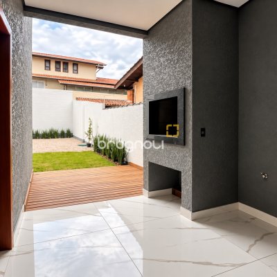 Casa com 110m², 3 quartos (sendo 2 suítes), 1 garagem, no bairro Ingleses em Florianópolis