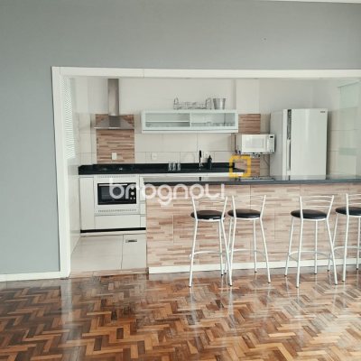 Apartamento com 131m², 3 quartos, 1 garagem, no bairro Centro em Florianópolis