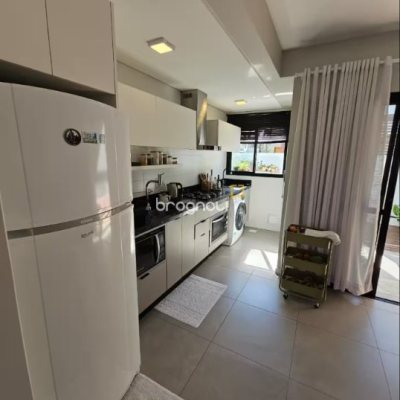 Casa com 79m², 2 quartos (sendo 2 suítes), 1 garagem, no bairro Cachoeira do Bom Jesus em Florianópolis