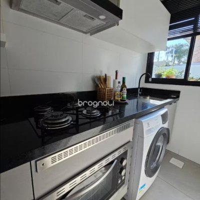 Casa com 79m², 2 quartos (sendo 2 suítes), 1 garagem, no bairro Cachoeira do Bom Jesus em Florianópolis