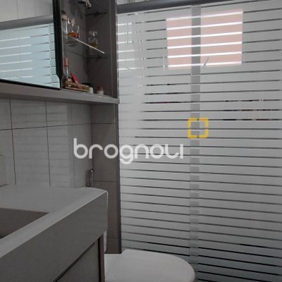 Apartamento com 81m², 3 quartos (sendo 1 suíte), 2 garagens, no bairro Capoeiras em Florianópolis