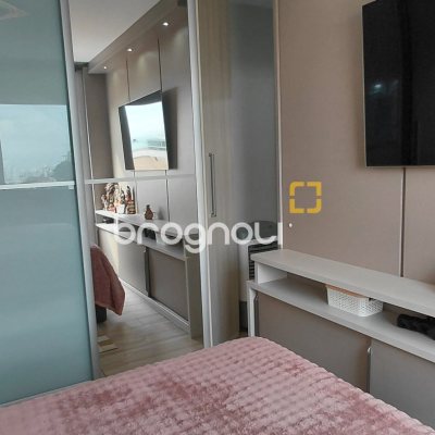 Apartamento com 81m², 3 quartos (sendo 1 suíte), 2 garagens, no bairro Capoeiras em Florianópolis
