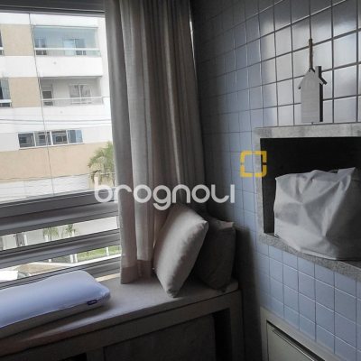 Apartamento com 81m², 3 quartos (sendo 1 suíte), 2 garagens, no bairro Capoeiras em Florianópolis