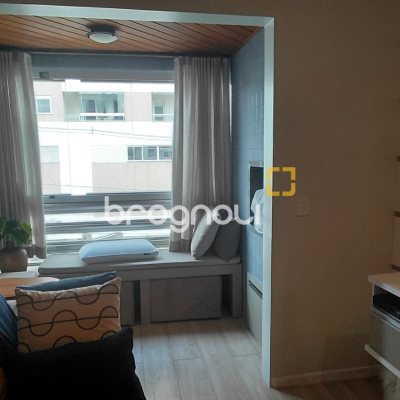 Apartamento com 81m², 3 quartos (sendo 1 suíte), 2 garagens, no bairro Capoeiras em Florianópolis