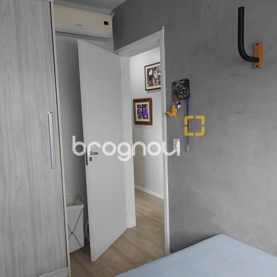 Apartamento com 81m², 3 quartos (sendo 1 suíte), 2 garagens, no bairro Capoeiras em Florianópolis