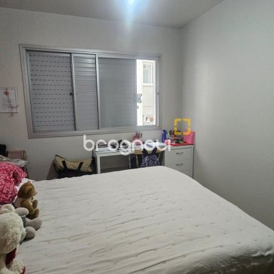 Apartamento com 214m², 4 quartos (sendo 1 suíte), 2 garagens, no bairro Centro em Florianópolis