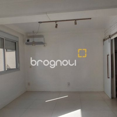 Apartamento com 42m², 1 quarto, no bairro Centro em Florianópolis