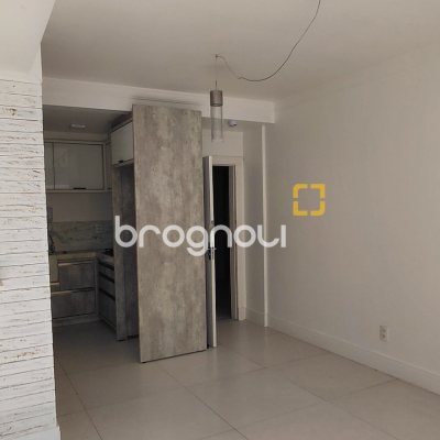 Apartamento com 42m², 1 quarto, no bairro Centro em Florianópolis
