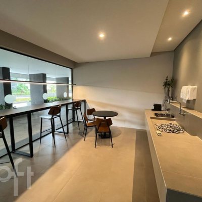 Apartamentos com 73m², 2 quartos, 1 suíte, 1 garagem, no bairro Centro em Florianópolis