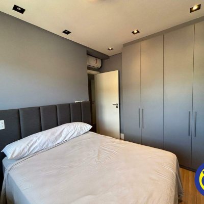 Apartamento com 102m², 3 quartos, 1 suíte, 2 garagens, no bairro Agronômica em Florianópolis