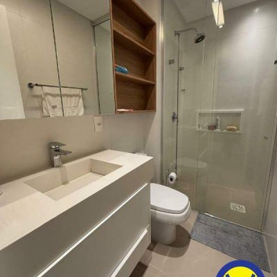 Apartamento com 102m², 3 quartos, 1 suíte, 2 garagens, no bairro Agronômica em Florianópolis