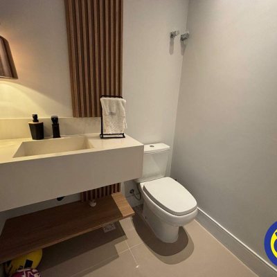 Apartamento com 102m², 3 quartos, 1 suíte, 2 garagens, no bairro Agronômica em Florianópolis