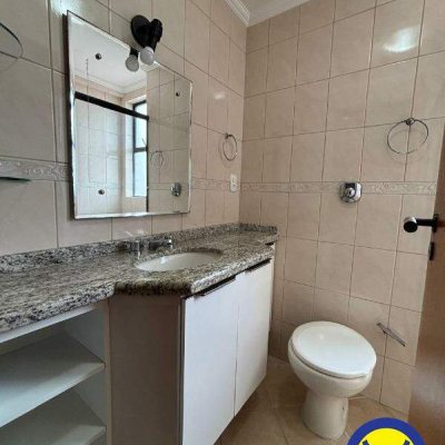 Apartamento com 127m², 3 quartos (sendo 1 suíte), 2 garagens, no bairro Centro em Florianópolis
