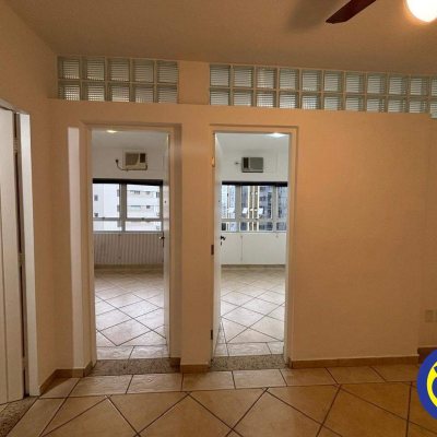 Salas/Conjuntos com 33m², no bairro Centro em Florianópolis