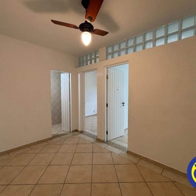 Salas/Conjuntos com 33m², no bairro Centro em Florianópolis