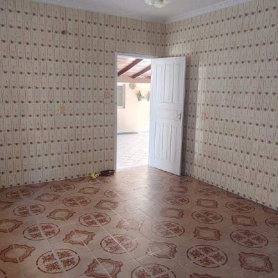 Casa com 200m², 2 quartos, 8 garagens, no bairro Kobrasol em São José