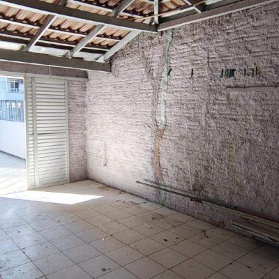 Casa com 200m², 2 quartos, 8 garagens, no bairro Kobrasol em São José