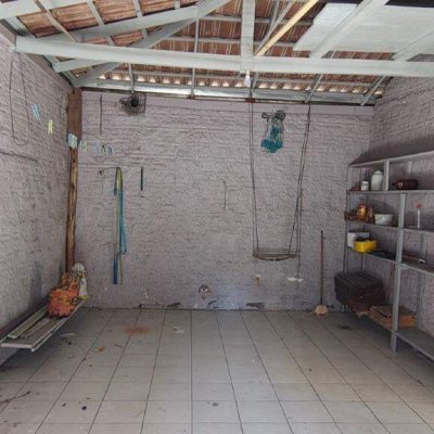 Casa com 200m², 2 quartos, 8 garagens, no bairro Kobrasol em São José