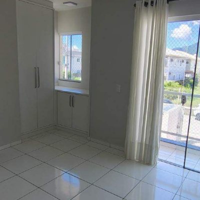 Apartamento com 59m², 2 quartos, 1 garagem, no bairro Nova Palhoça em Palhoça