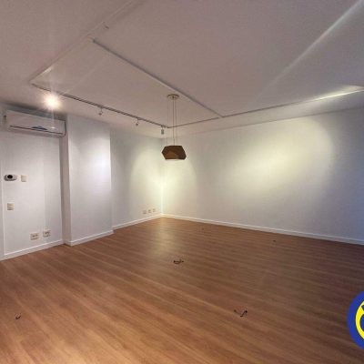 Salas/Conjuntos com 30m², 1 garagem, no bairro Itacorubi em Florianópolis