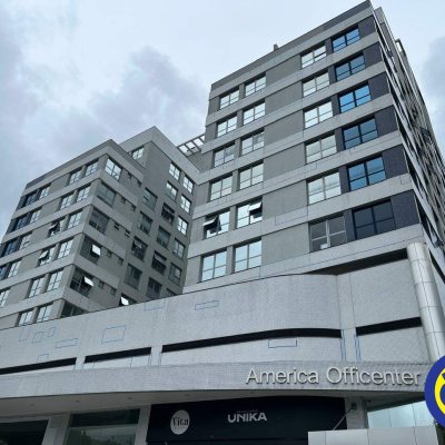 Salas/Conjuntos com 30m², 1 garagem, no bairro Itacorubi em Florianópolis