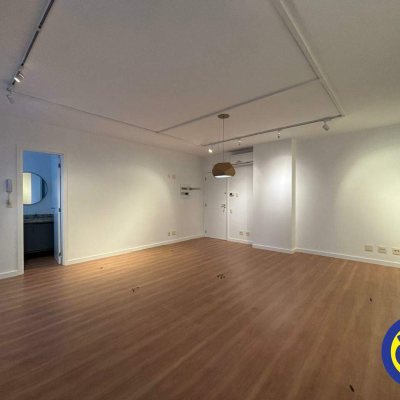 Salas/Conjuntos com 30m², 1 garagem, no bairro Itacorubi em Florianópolis