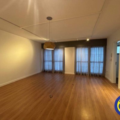 Salas/Conjuntos com 30m², 1 garagem, no bairro Itacorubi em Florianópolis