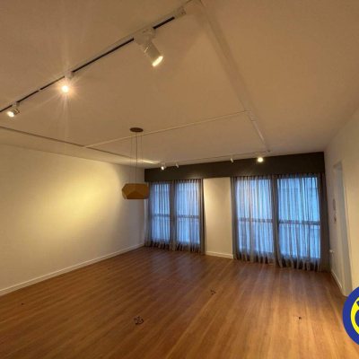 Salas/Conjuntos com 30m², 1 garagem, no bairro Itacorubi em Florianópolis