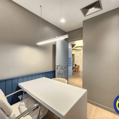 Salas/Conjuntos com 116m², 2 garagens, no bairro Centro em Florianópolis