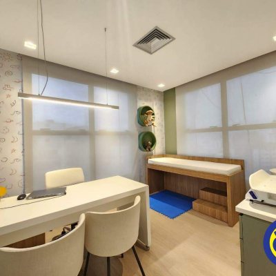 Salas/Conjuntos com 116m², 2 garagens, no bairro Centro em Florianópolis