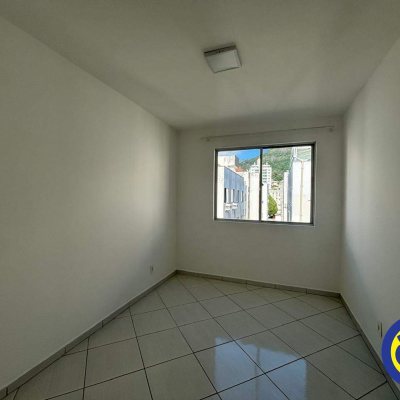 Apartamento com 61m², 2 quartos, no bairro Trindade em Florianópolis