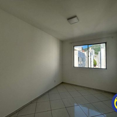 Apartamento com 61m², 2 quartos, no bairro Trindade em Florianópolis