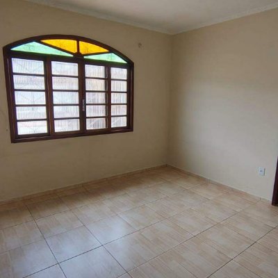 Casa com 263m², 4 quartos, 6 garagens, no bairro Ipiranga em São José