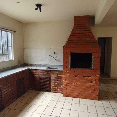 Casa com 263m², 4 quartos, 6 garagens, no bairro Ipiranga em São José