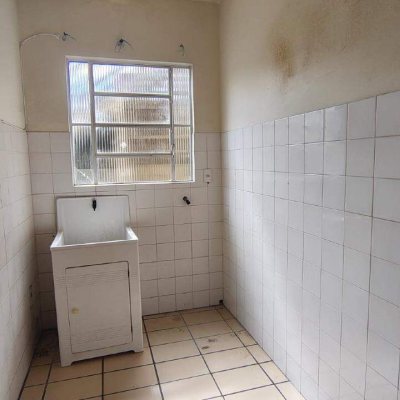 Casa com 263m², 4 quartos, 6 garagens, no bairro Ipiranga em São José