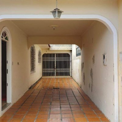 Casa com 263m², 4 quartos, 6 garagens, no bairro Ipiranga em São José
