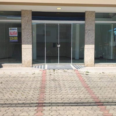 Loja com 122m², no bairro Madri em Palhoça