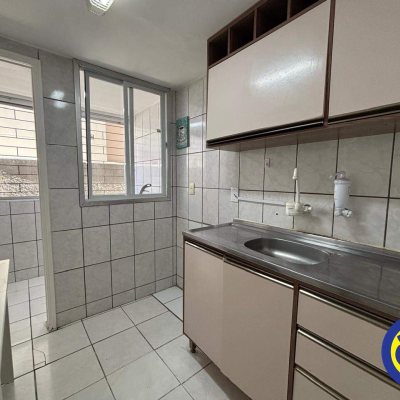 Apartamento com 64m², 2 quartos, 1 garagem, no bairro Centro em Florianópolis