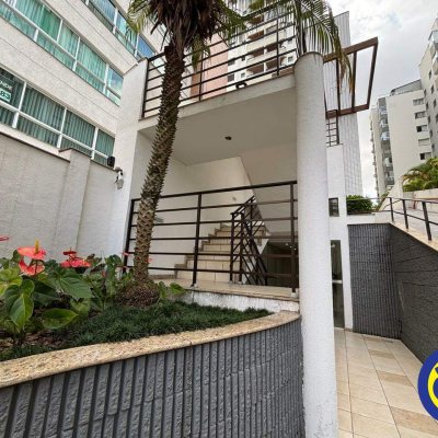 Apartamento com 120m², 3 quartos, 1 suíte, 1 garagem, no bairro Agronômica em Florianópolis