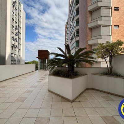 Apartamento com 120m², 3 quartos, 1 suíte, 1 garagem, no bairro Agronômica em Florianópolis