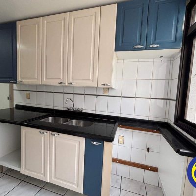 Apartamento com 120m², 3 quartos, 1 suíte, 1 garagem, no bairro Agronômica em Florianópolis