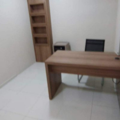 Sala com 200m², 5 garagens, no bairro Areias em São José