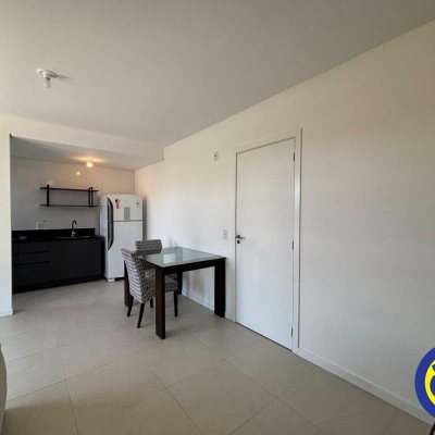 Apartamento com 32m², 1 quarto, 1 garagem, no bairro Trindade em Florianópolis